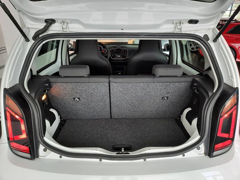 Volkswagen up! (2022) 1.0 MPI (48kW/65k) - fotka 17 z 20