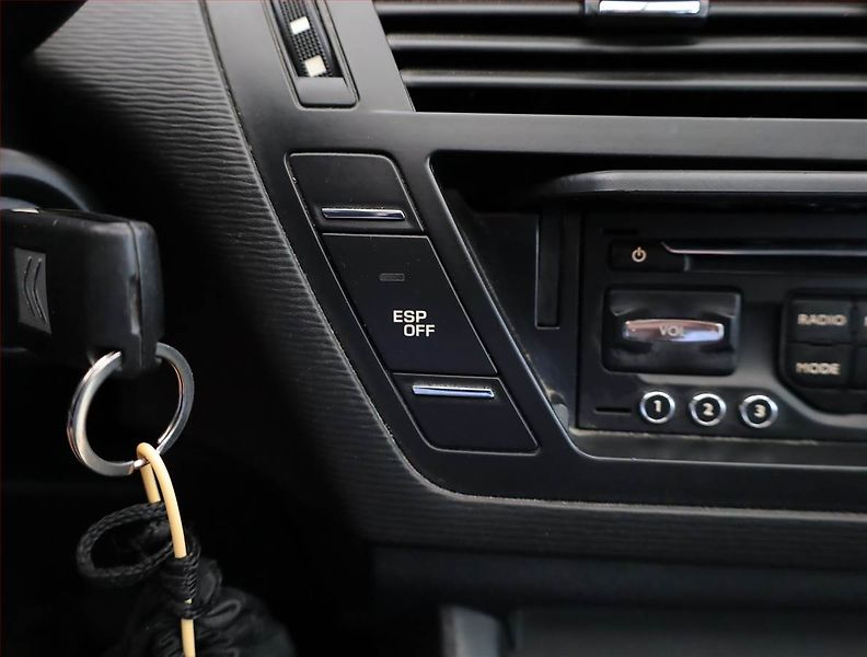Citroën C4 Picasso (2012) 1.6 HDi, 7 míst, jezdí výborně - fotka 10 z 17