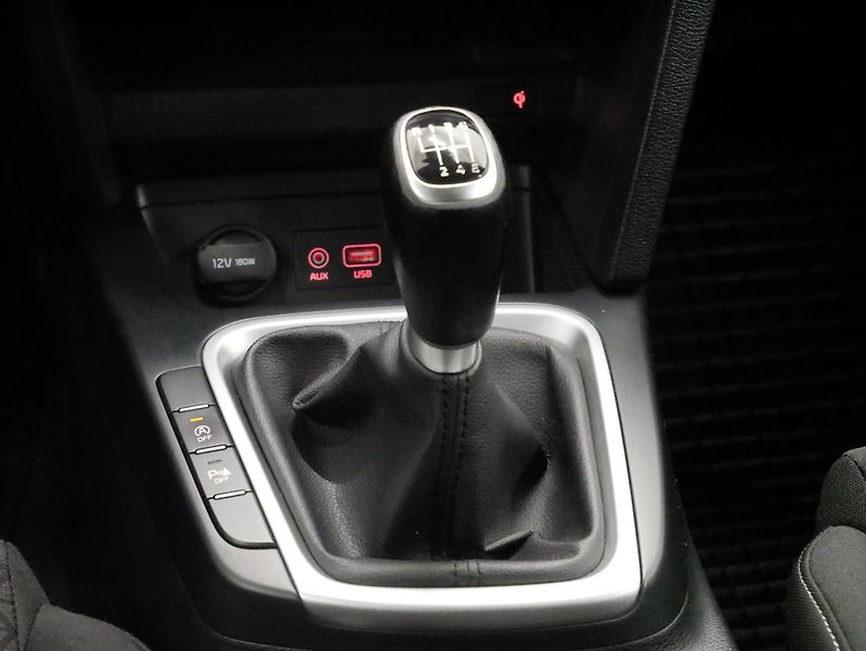 Kia Ceed - fotka 25 z 28