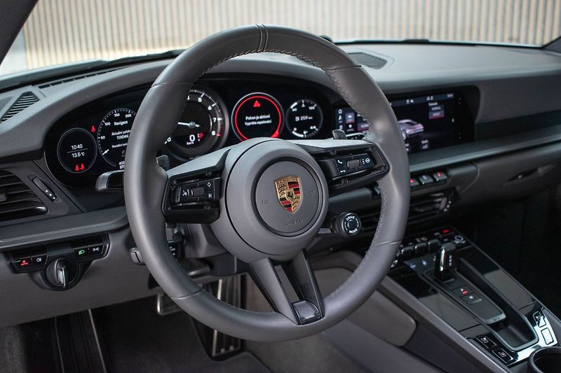 Porsche 911 992 CARRERA 4*BLACK PAKET*DPH* - fotka 14 z 29
