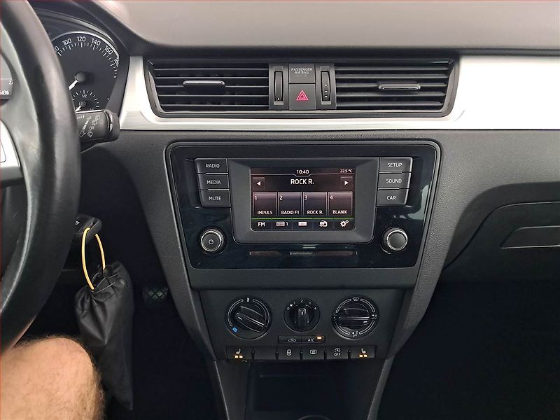 Škoda Rapid (2015) Spaceback 1.6 TDI - fotka 12 z 17