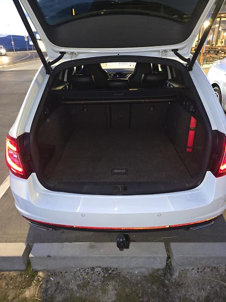 Škoda Octavia (2018) Škoda octavia 3 VRS combi - fotka 6 z 16
