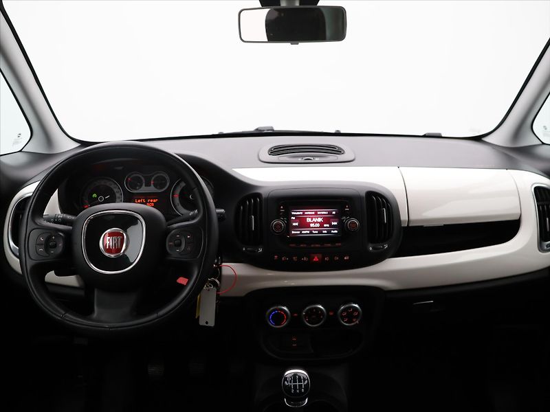 Fiat 500L 1,4 T-Jet 88kW Trekking Klima - fotka 21 z 28