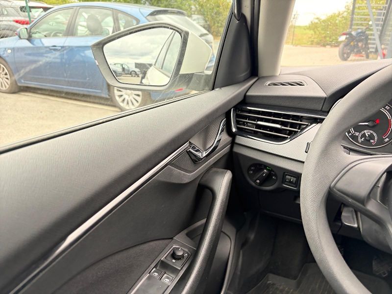 Škoda Scala (2022) AMBITION 1.0TSI 81kW CZ DPH - fotka 11 z 11