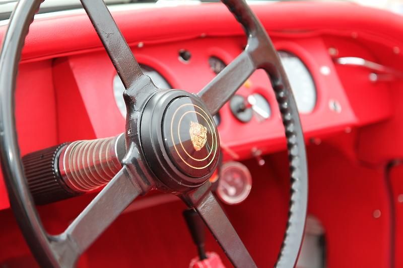 Jaguar XK (1954) 140 OTS - fotka 8 z 11