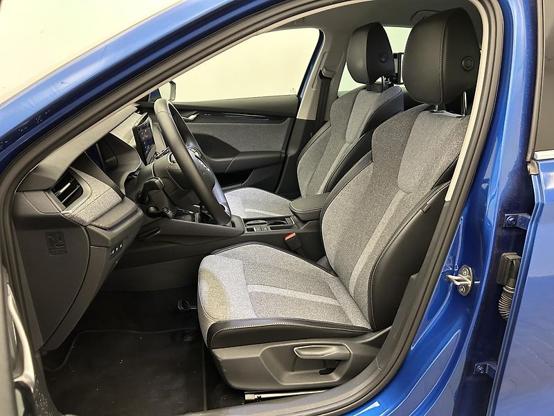 Škoda Octavia 1.5 TSI Top selection - fotka 6 z 24