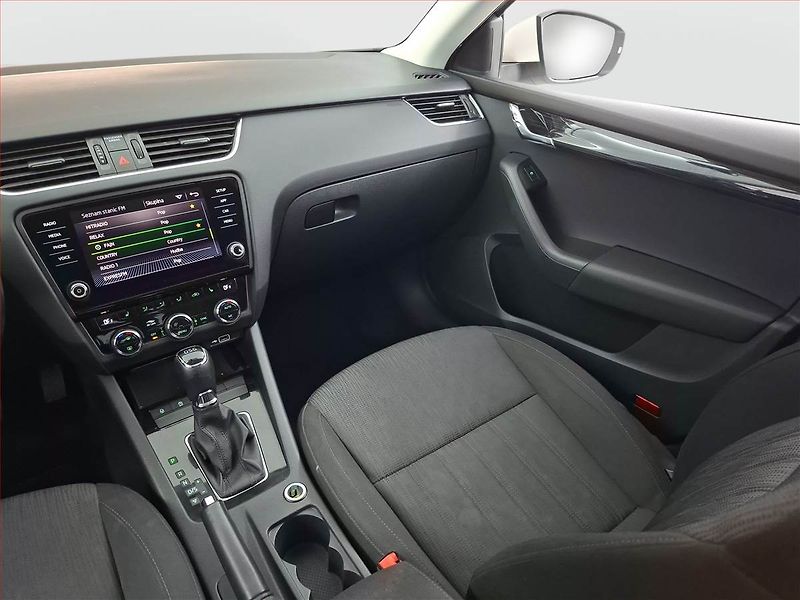 Škoda Octavia (2018) Style 1.4 TSI, Automat - fotka 8 z 18