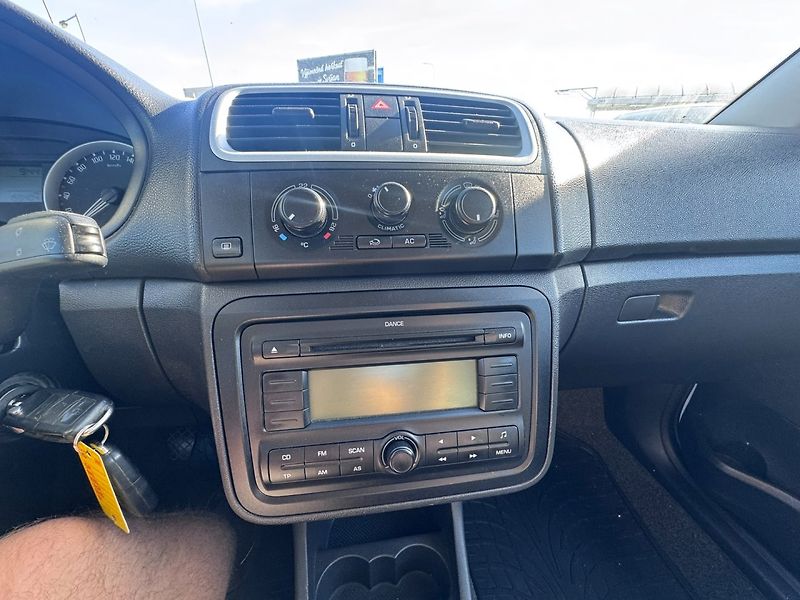 Škoda Fabia (2009) 1,6i 77 KW ROZVODY - fotka 27 z 46