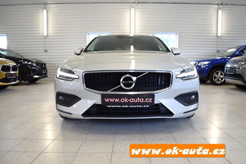 Volvo V60 2.0 D PRAV.SERVIS AUTOMAT 2020 - fotka 11 z 61
