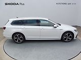Volkswagen Passat (2022) Elegance 2,0 TDI 147kW DSG 4MO - náhled 28