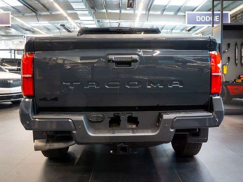 Toyota Tacoma (2024) 2.4 Off-Road Premium 4x4 - fotka 4 z 38