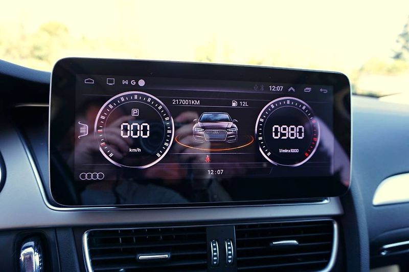 Audi A4 (2013) S-LINE 2,0 TDI 130 kW - fotka 46 z 63