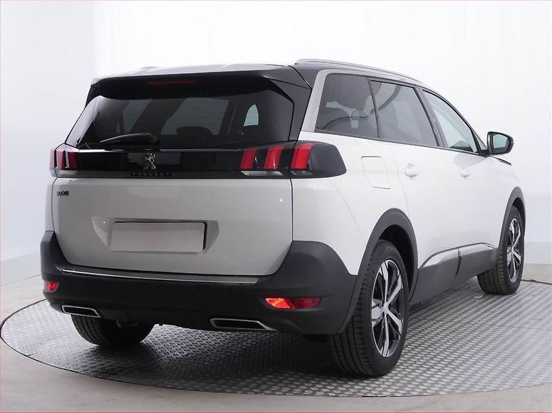 Peugeot 5008 (2019) Allure PureTech 130, 7 míst - fotka 5 z 22