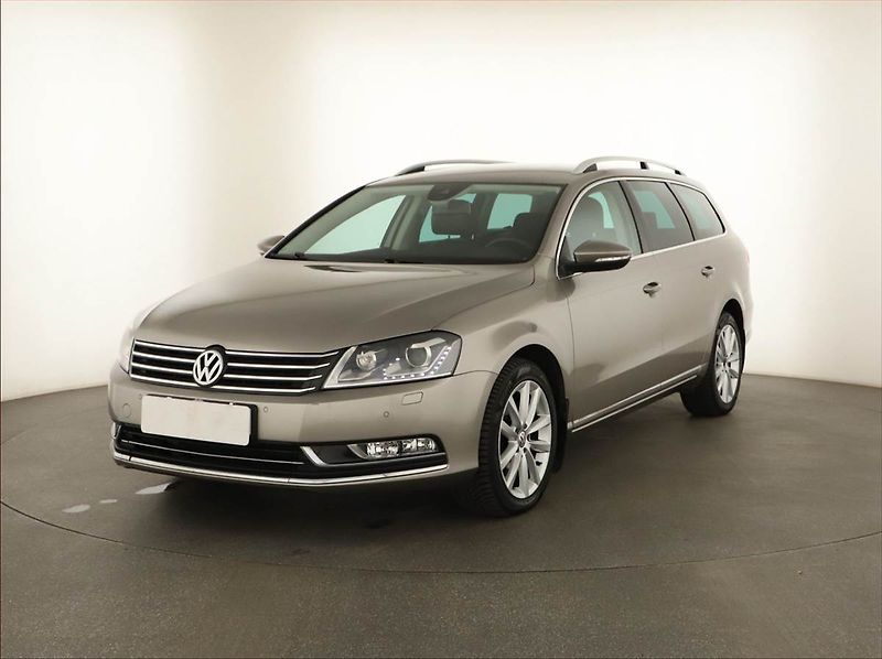 Volkswagen Passat (2014) Comfortline 2.0 TDI, 4X4 - fotka 2 z 14