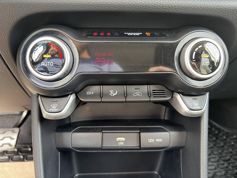 Kia Picanto 1.2-62kW,AUTOMAT,18TKM,GT-LINE - fotka 20 z 29