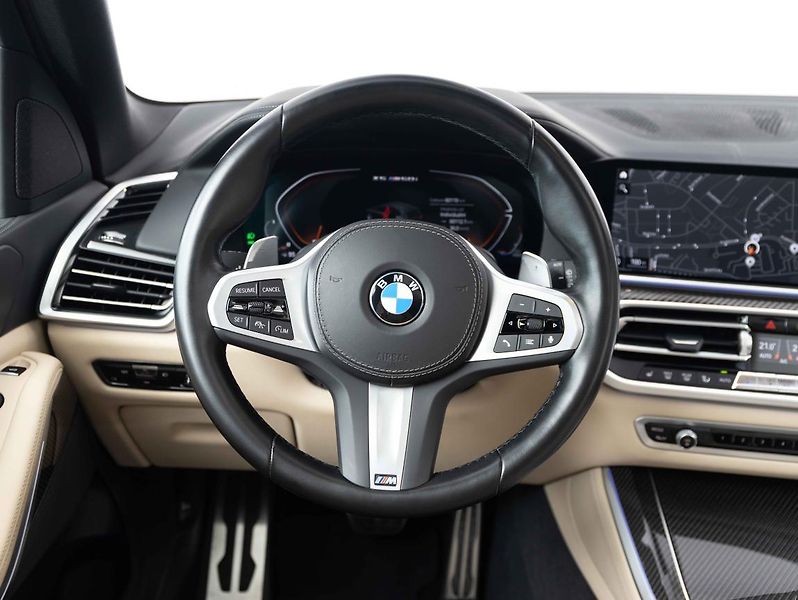 BMW X5 M50i - fotka 13 z 22