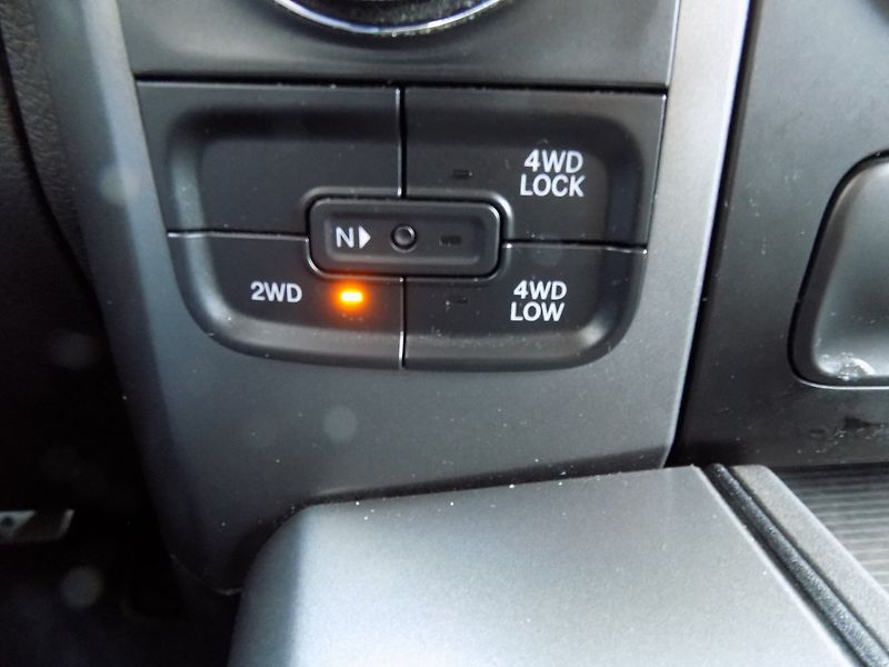 Dodge RAM 1500 (2022) 5.7 HEMI/CREW CAB/ČR/DPH/LED/ - fotka 31 z 40