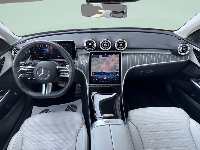 Mercedes-Benz Třídy C d AMG paket - fotka 11 z 21