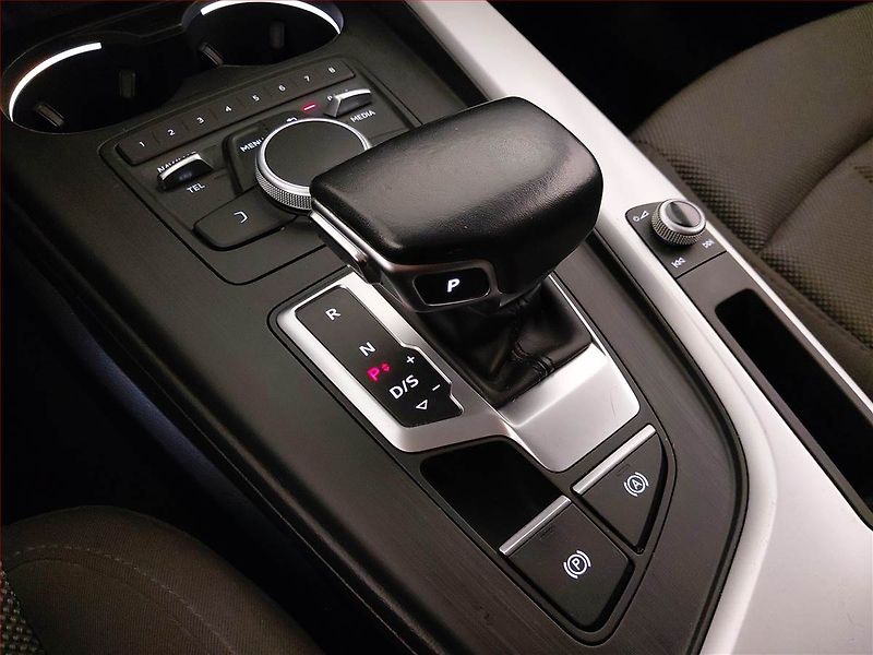 Audi A5 (2017) 2.0 TDI, Automat, Serv.kniha - fotka 13 z 24