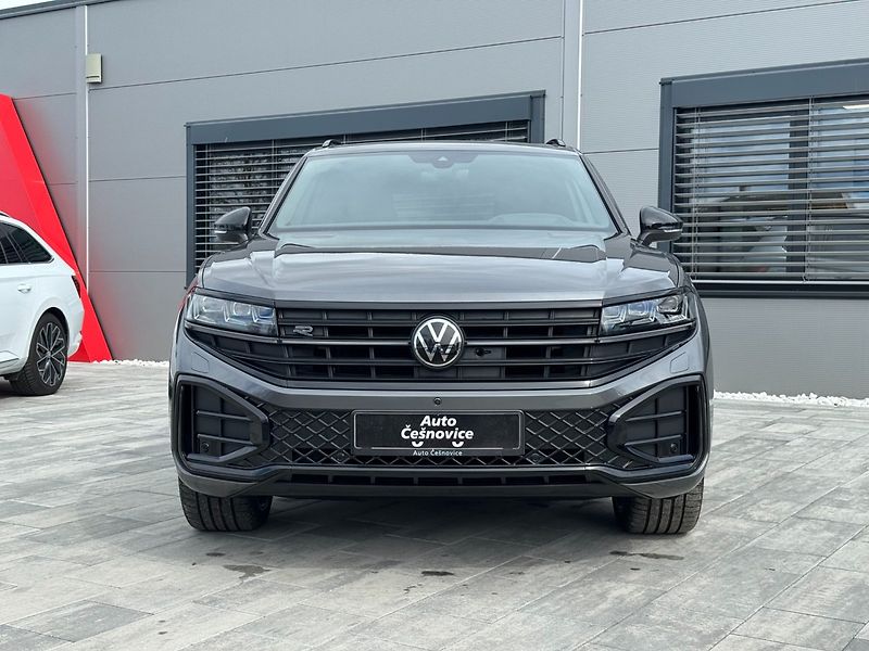 Volkswagen Touareg (2025) R-Line 3.0 TDI 4Motion 210kW - fotka 2 z 47