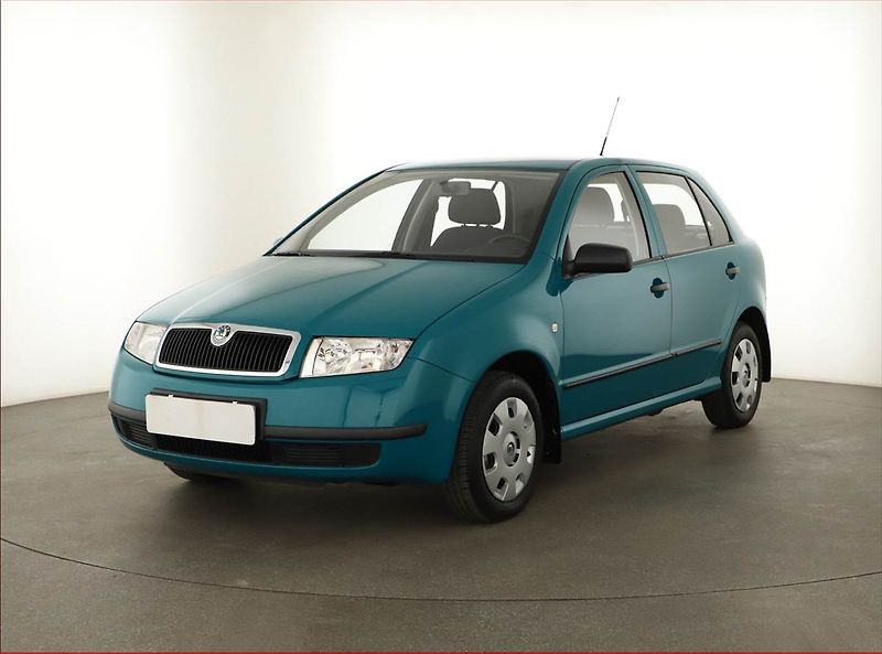 Škoda Fabia (2002) 1.2, po STK, Tažné, dobrý stav - fotka 2 z 11