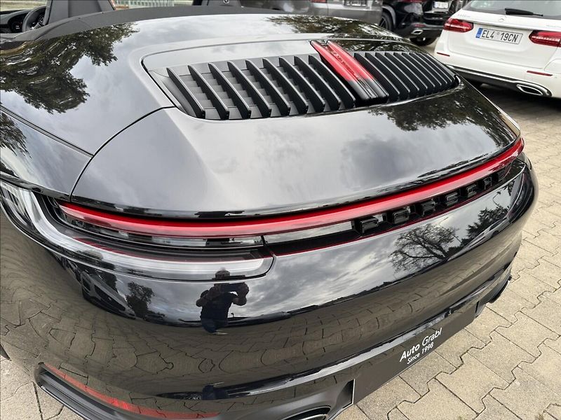 Porsche 911 992 Carrera S Sport chrono - fotka 11 z 41