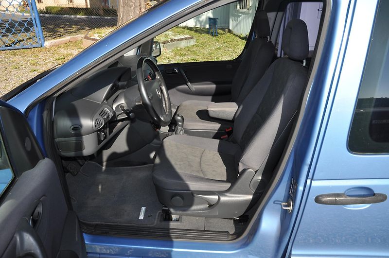 Mercedes-Benz Vaneo 1.7CDi 67kW Ambiente - fotka 6 z 13