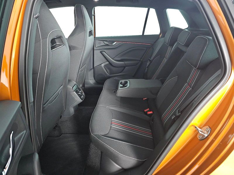 Škoda Kamiq (2024) 1.0TSi 85kW DSG MONTE CARLO TA - fotka 7 z 29