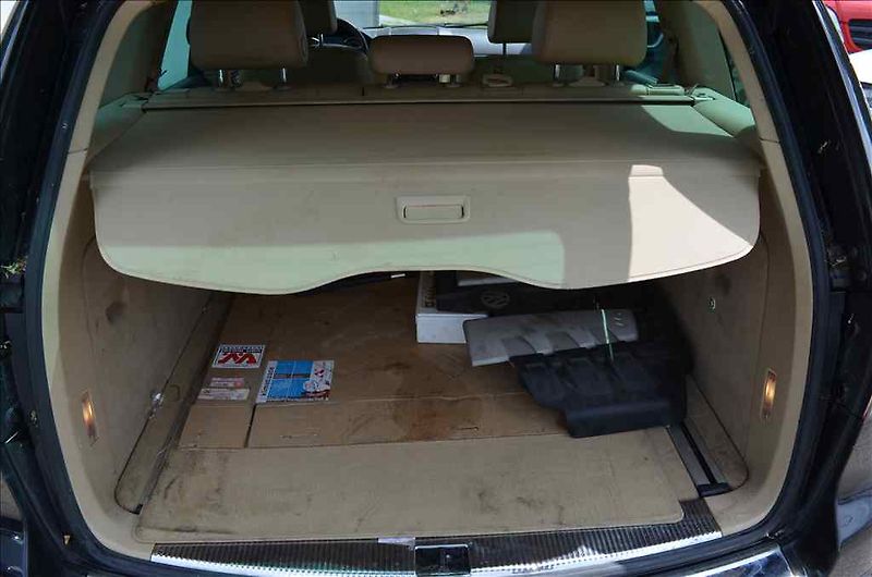 Volkswagen Touareg (2008) 3,0 TDI - fotka 29 z 30