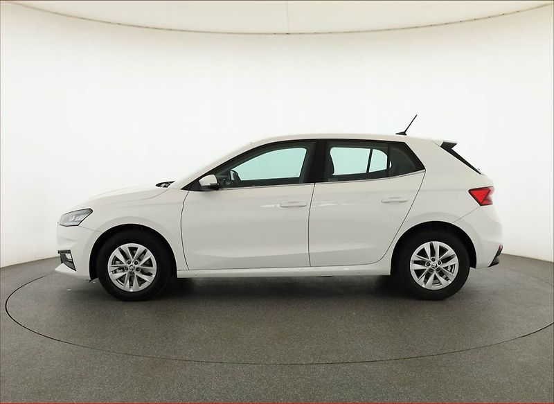 Škoda Fabia (2023) Style 1.0 TSI, ČR,1.maj - fotka 3 z 17