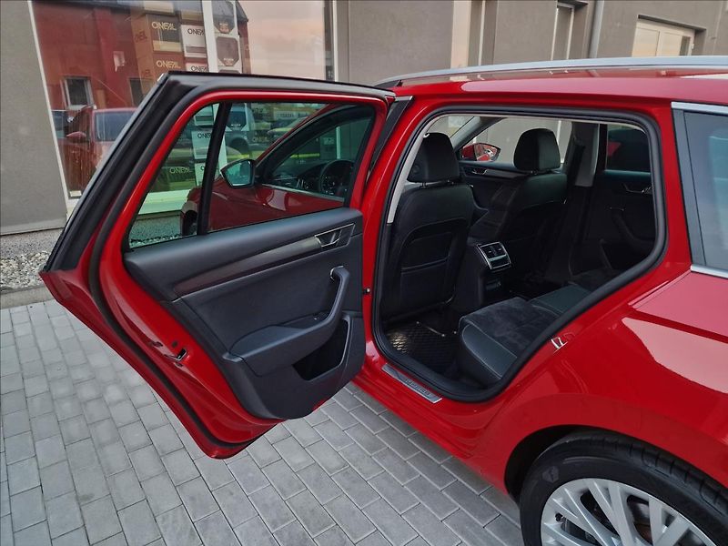 Škoda Superb 2.0 TDI 110kW Style,ČR,1.Maj. - fotka 18 z 50