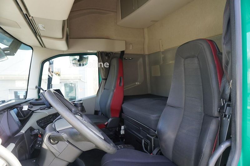 Volvo FH (2018) 500 6x2 chlaďák EURO 6 - fotka 18 z 26
