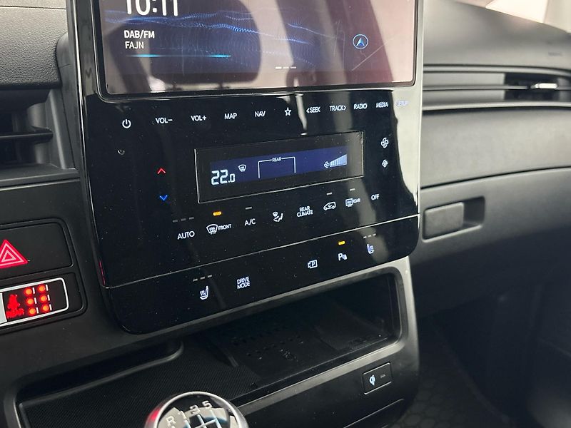 Hyundai Staria Smart - fotka 19 z 30