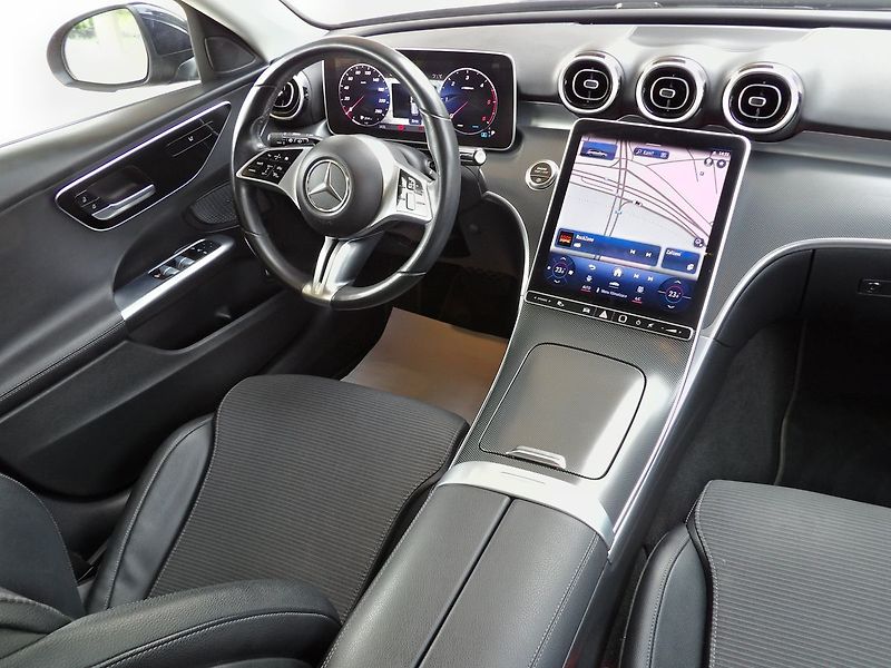 Mercedes-Benz Třídy C 220d A/T 9°LED Virtual Tažné - fotka 26 z 37