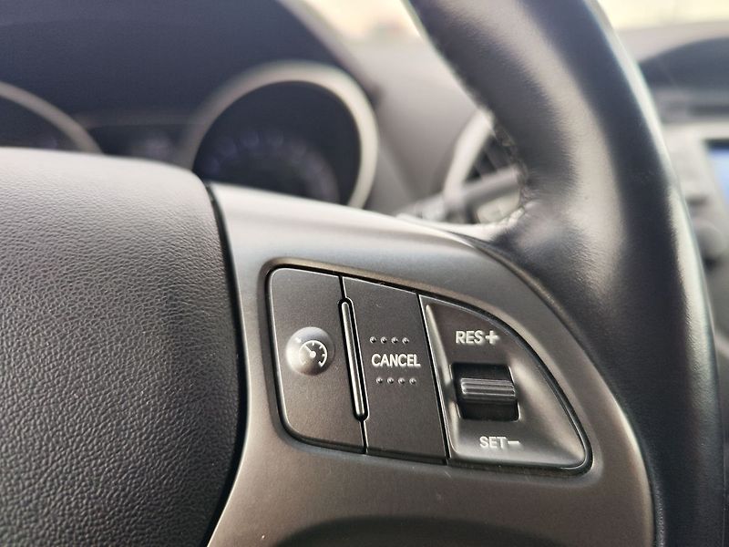 Hyundai ix35 1.7CRDI/85kW 1.Majitel - fotka 21 z 30