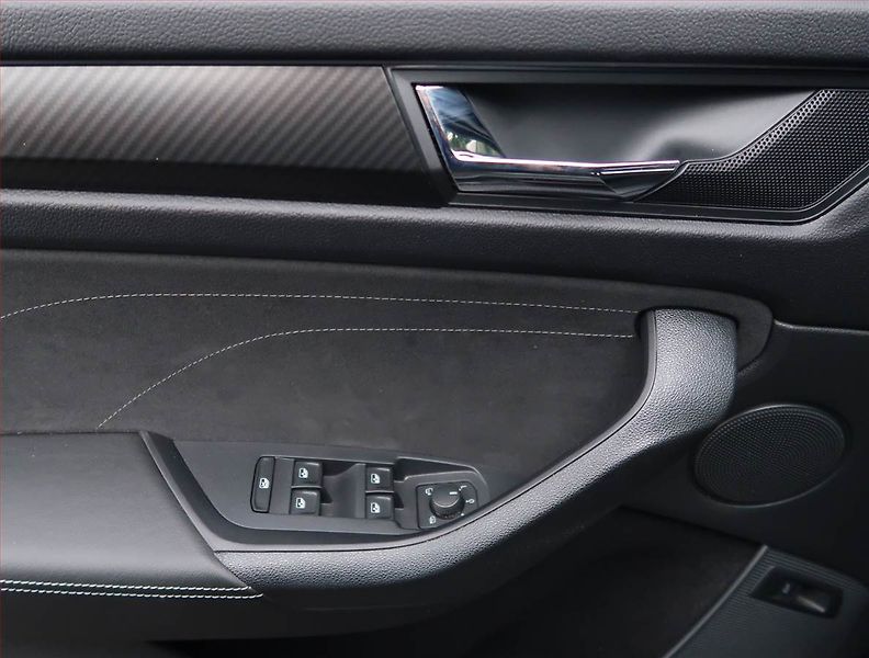 Škoda Kodiaq (2023) Sportline 2.0 TDI - fotka 17 z 19