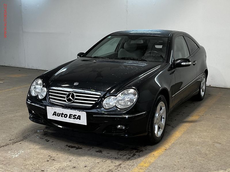 Mercedes-Benz Třídy C (2007) 2.5 V6 C230, Kůže, park. - fotka 3 z 16