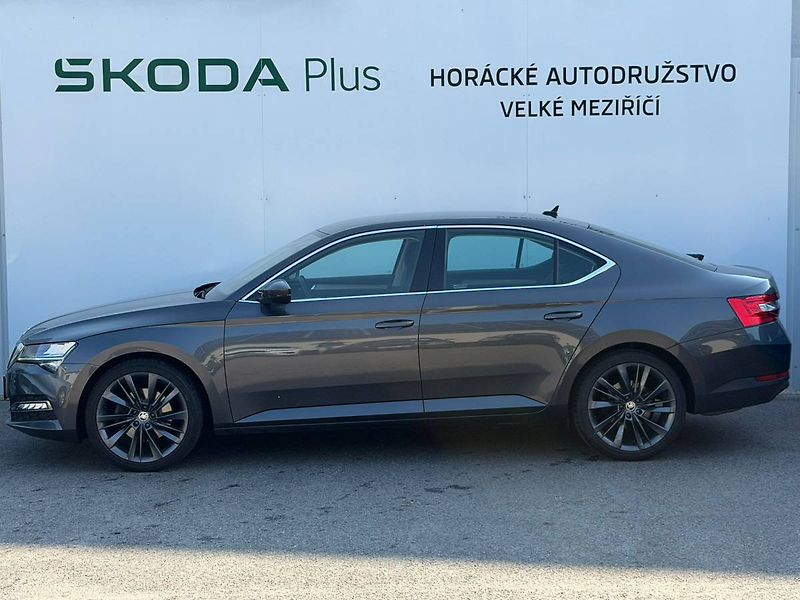 Škoda Superb Style 1,5 TSI 110 kW 6° MP - fotka 3 z 32