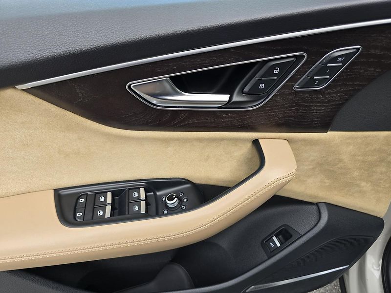 Audi Q7 MATRIX KŮŽE WEBASTO B&O - fotka 36 z 61