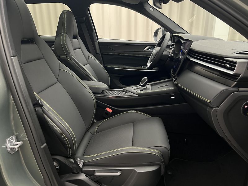 Lynk & Co 01 MORE PHEV AUT CZ 1.maj - fotka 19 z 50