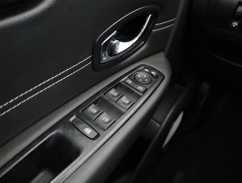 Renault Grand Scénic (2015) Bose 2.0 dCi, Automat, 7 míst - fotka 11 z 17