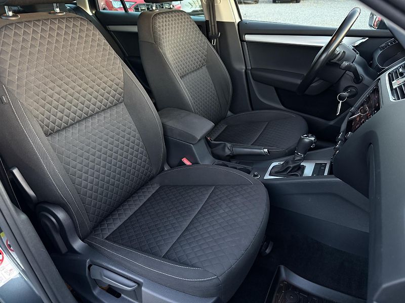 Škoda Octavia 1.4TSi DRIVE 110kW DSG - fotka 16 z 18