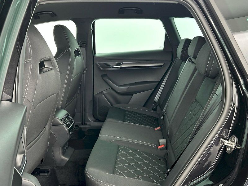 Škoda Karoq (2025) DSG 2.0TDI 110kW 4x4 SportLine - fotka 8 z 33