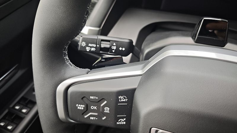 Jeep Compass (2026) Altitude hybrid 145PS automat  - fotka 29 z 39