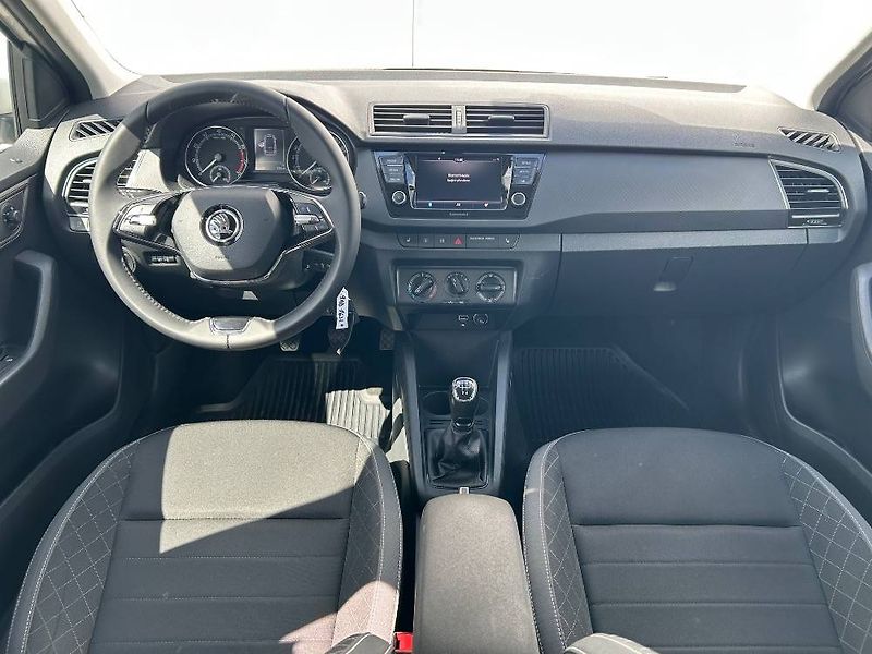 Škoda Fabia Tour Ambition 1,0TSI - fotka 11 z 24