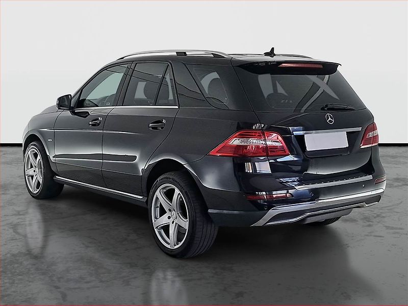 Mercedes-Benz Třídy M (2012) ML 350 BlueTEC, 4X4, Automat - fotka 4 z 19