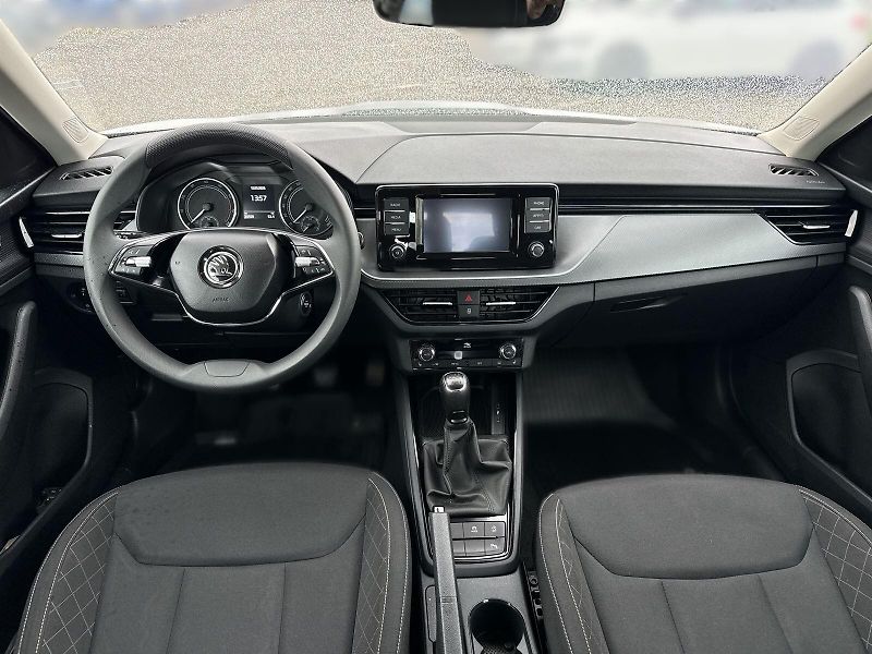 Škoda Kamiq (2023) 1.0 TSI Fresh - fotka 5 z 32