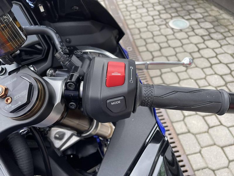 Yamaha (2026) YZF-R9 EU5+ - fotka 13 z 13