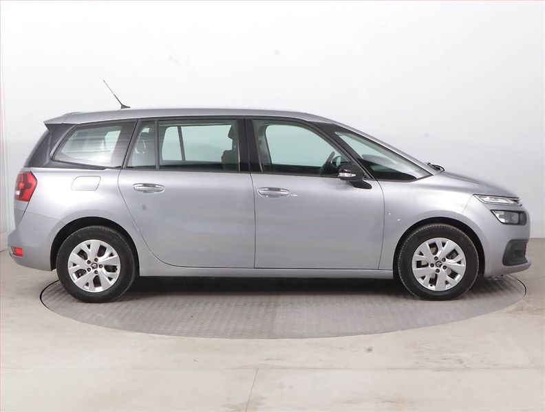 Citroën Grand C4 SpaceTourer (2022) 1.2 T, 7 míst, Serv.kniha - fotka 6 z 17