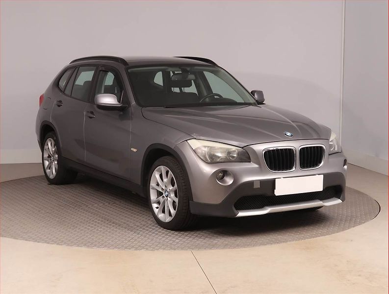 BMW X1 (2011) sDrive18d, Park. senzory - fotografie inzerátu